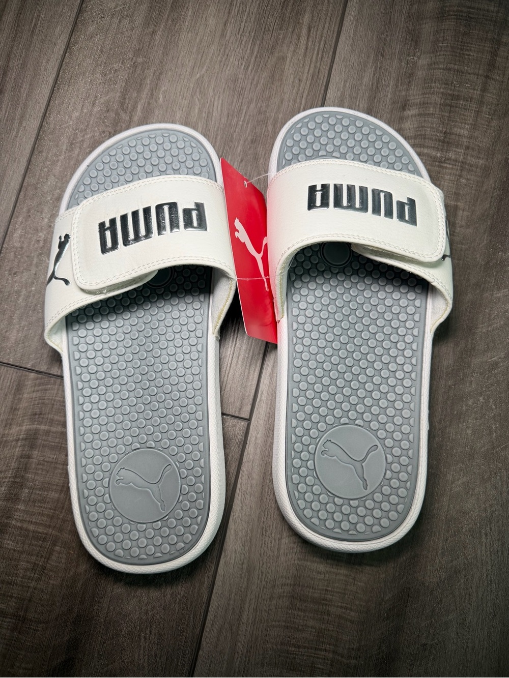 NEW WITH TAGS Puma Women’s White & Gray Silver Slide Sandals